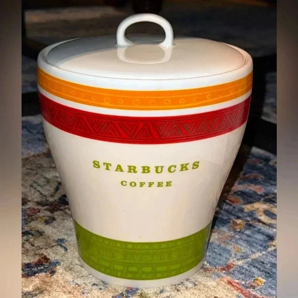 2005 Vintage Starbucks Coffee Co. Ceramic 7” Canister/Cookie Jar/Food Storage